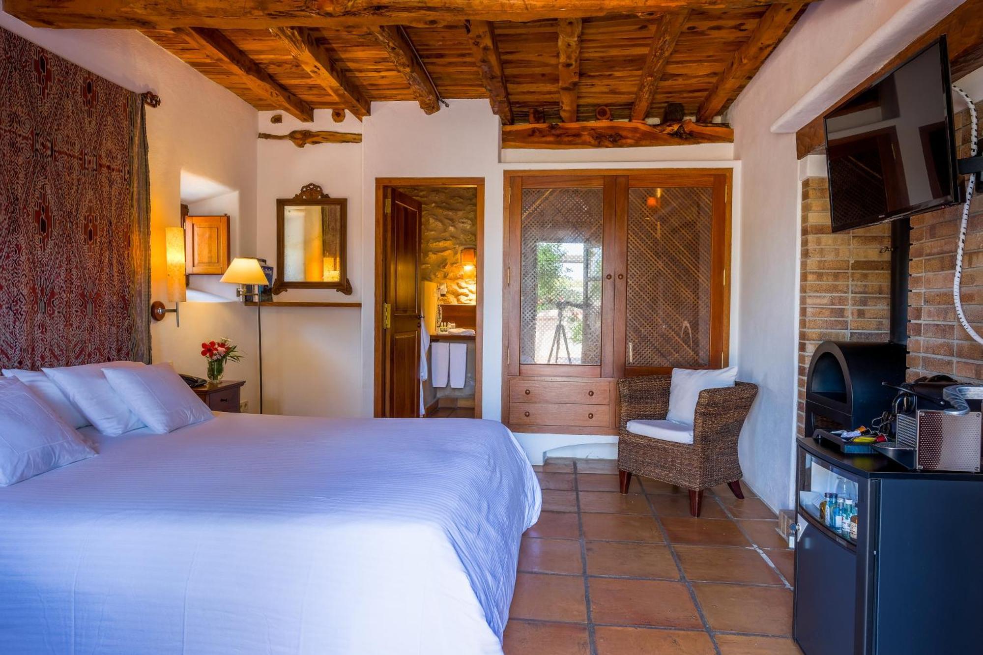 Can Lluc Boutique Hotel & Luxury Villas San Rafael De Sa Creu Exterior photo